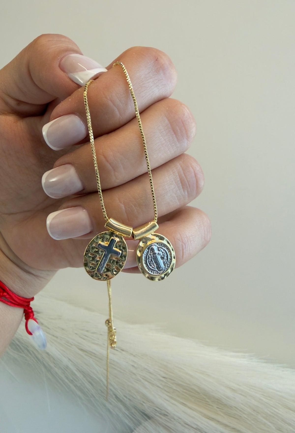 Mi protector Necklace