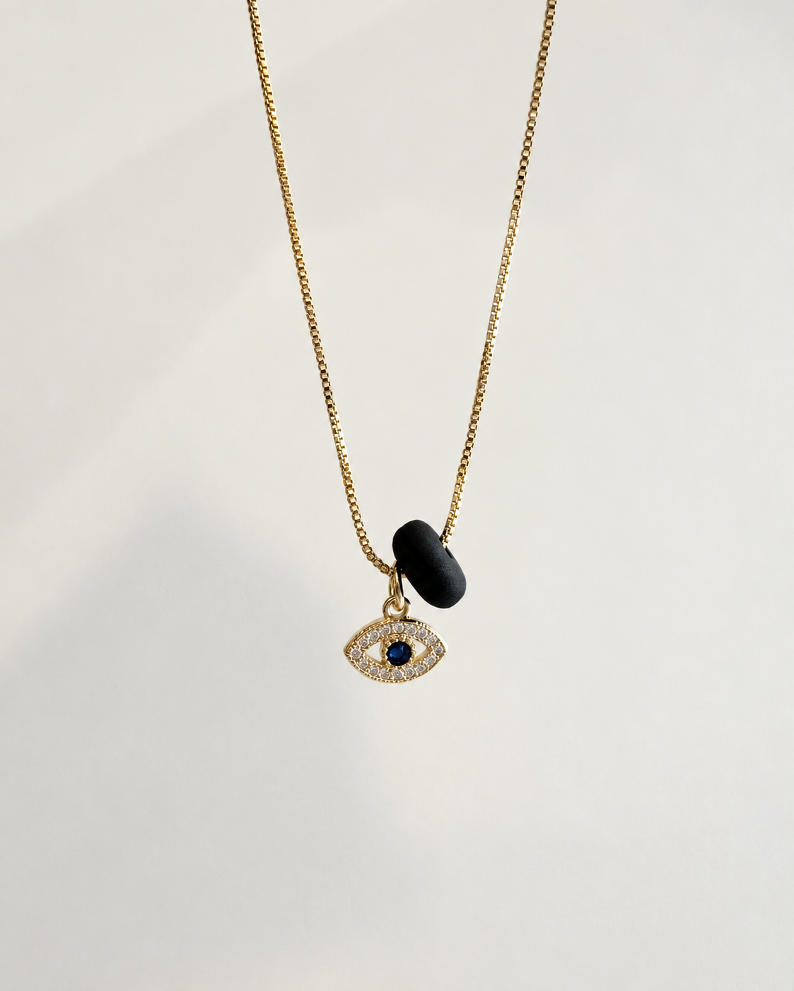 Protección Necklace