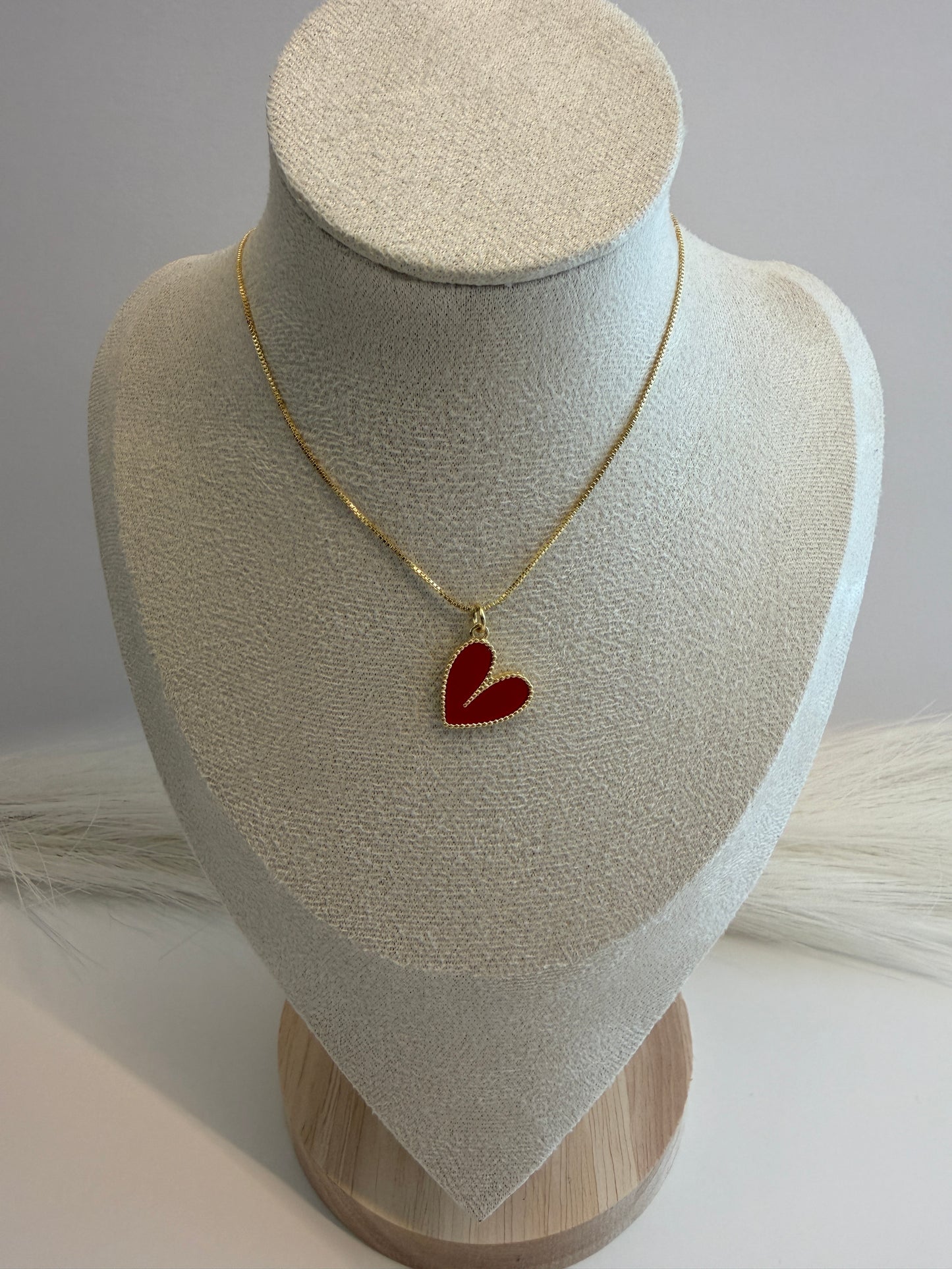 CORA NECKLACE