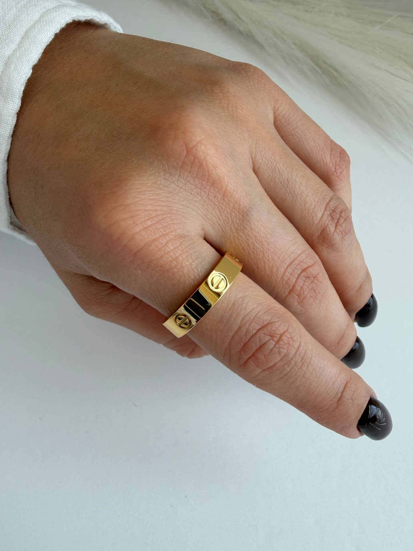 Amore Ring