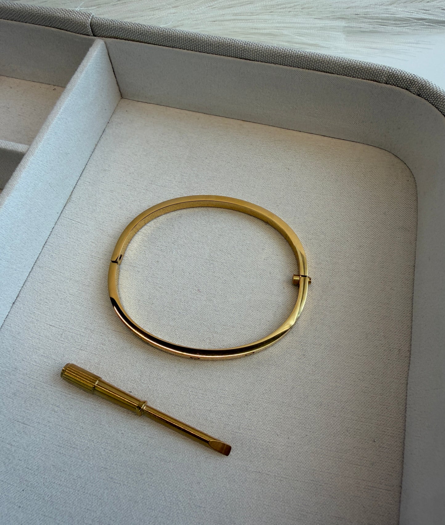 Classic Thin Bangle
