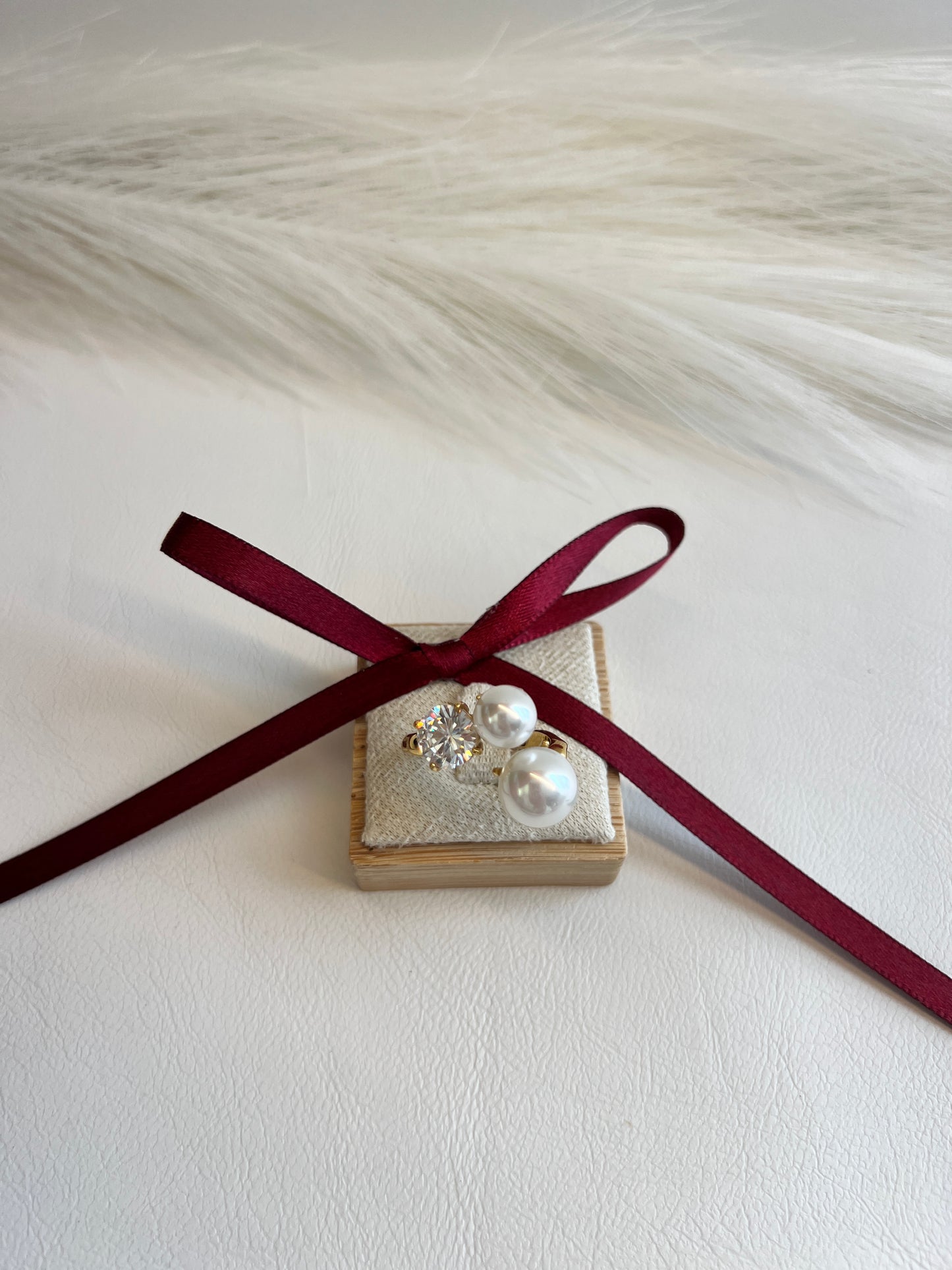 PEARLS RING