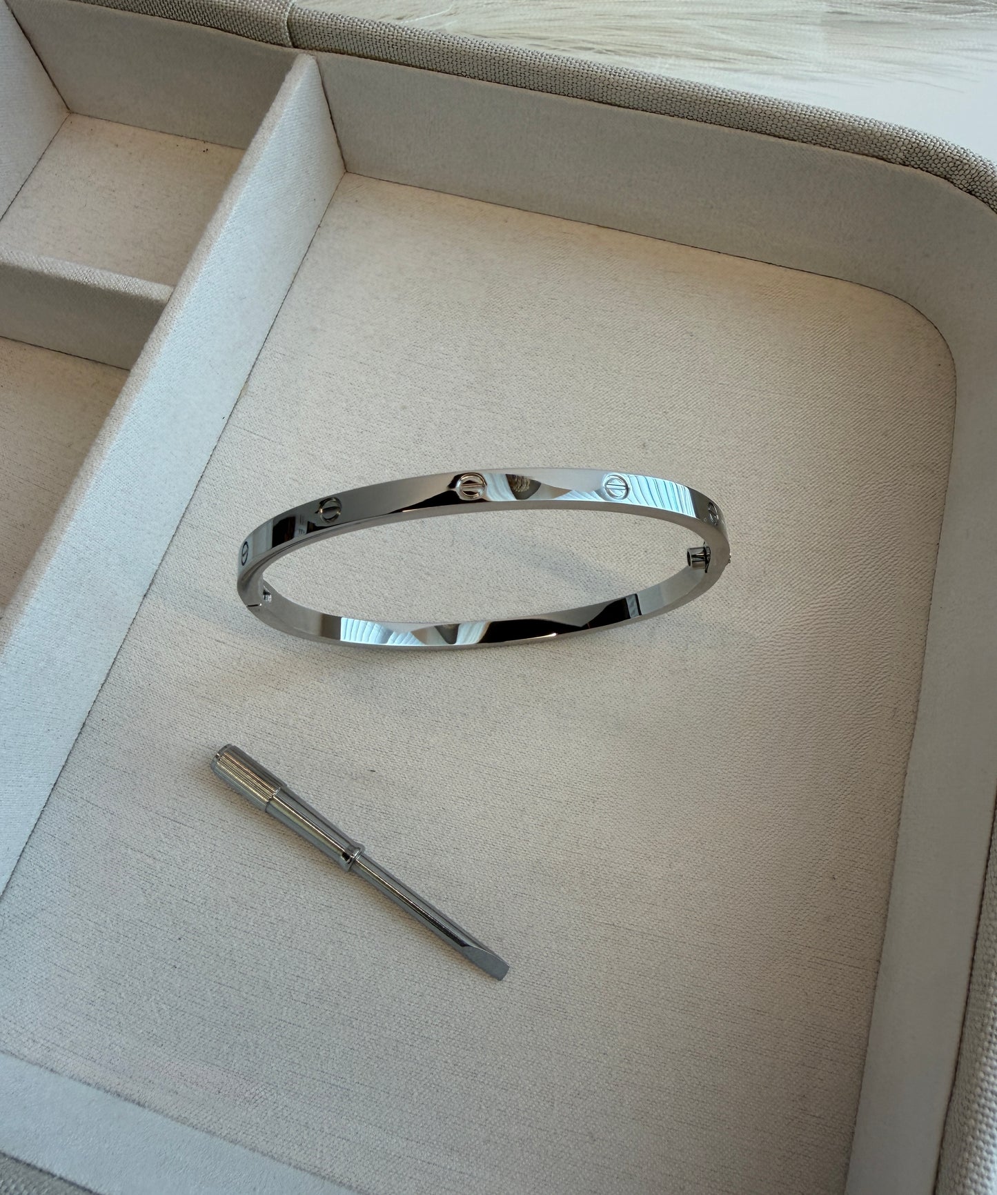 Classic Thin Bangle