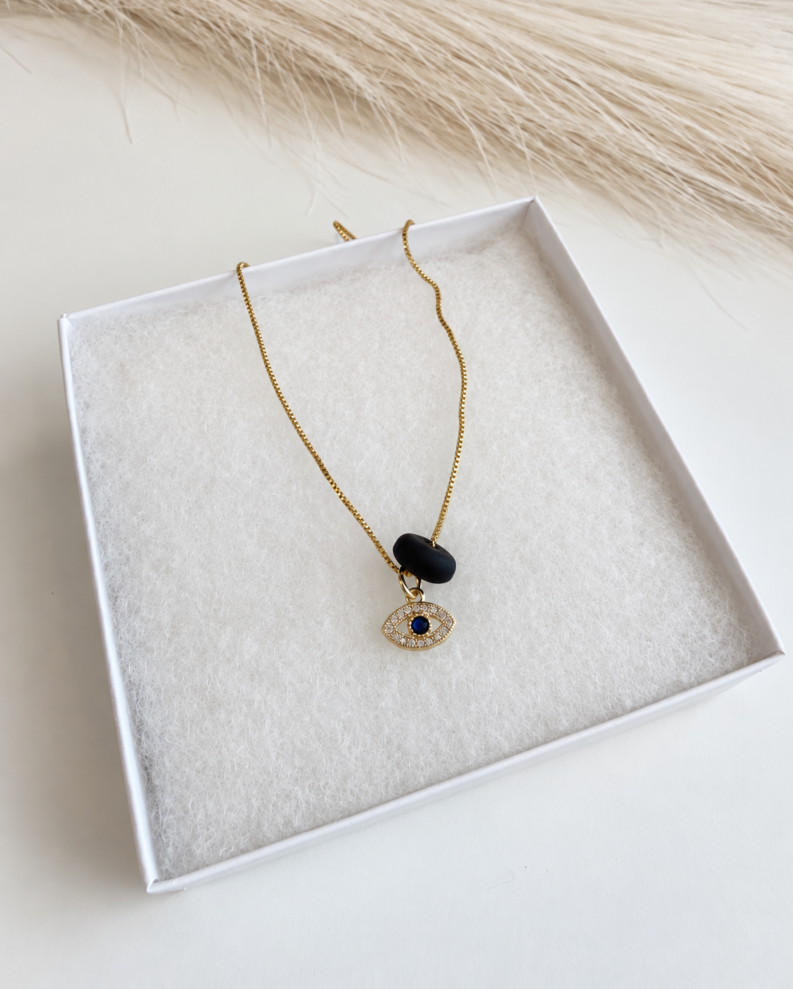 Protección Necklace