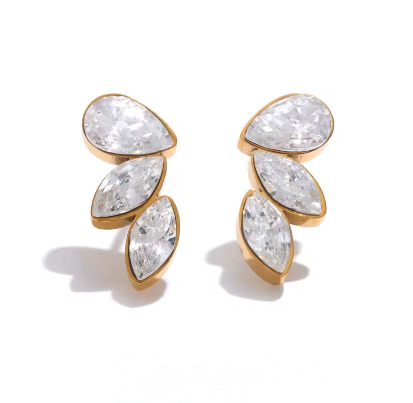 Lumière Studs