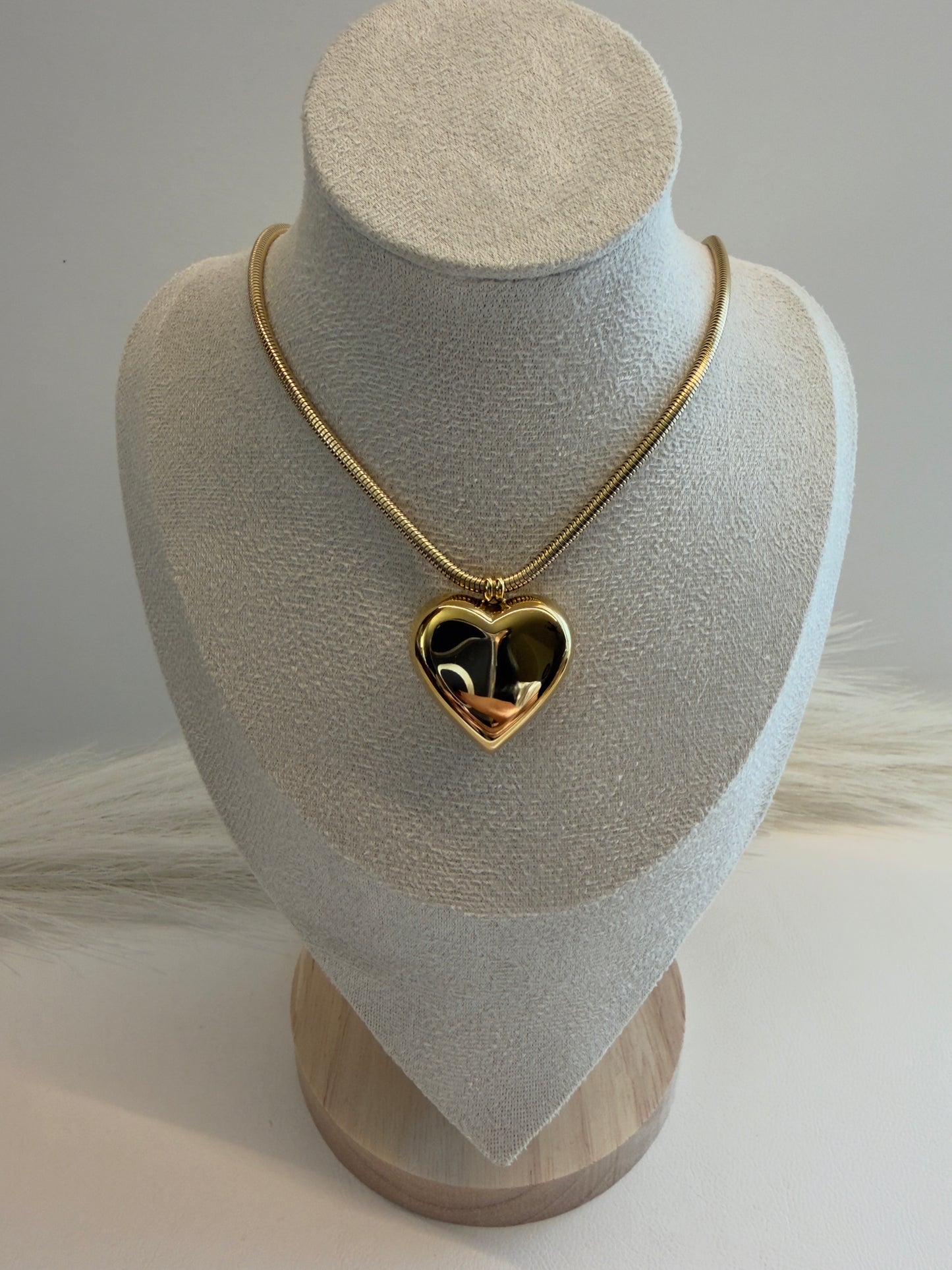 Late Cora Necklace