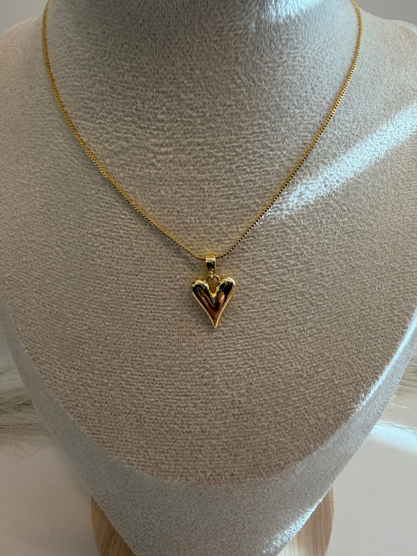 Esencia Necklace