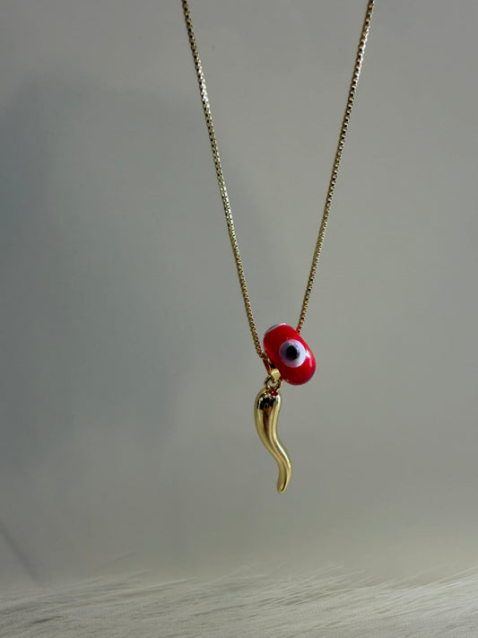 Amuleto Necklace