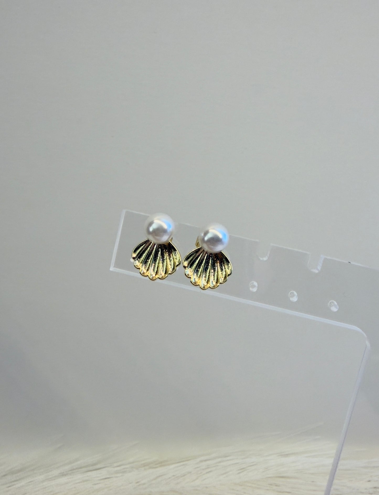 Ostra Earrings