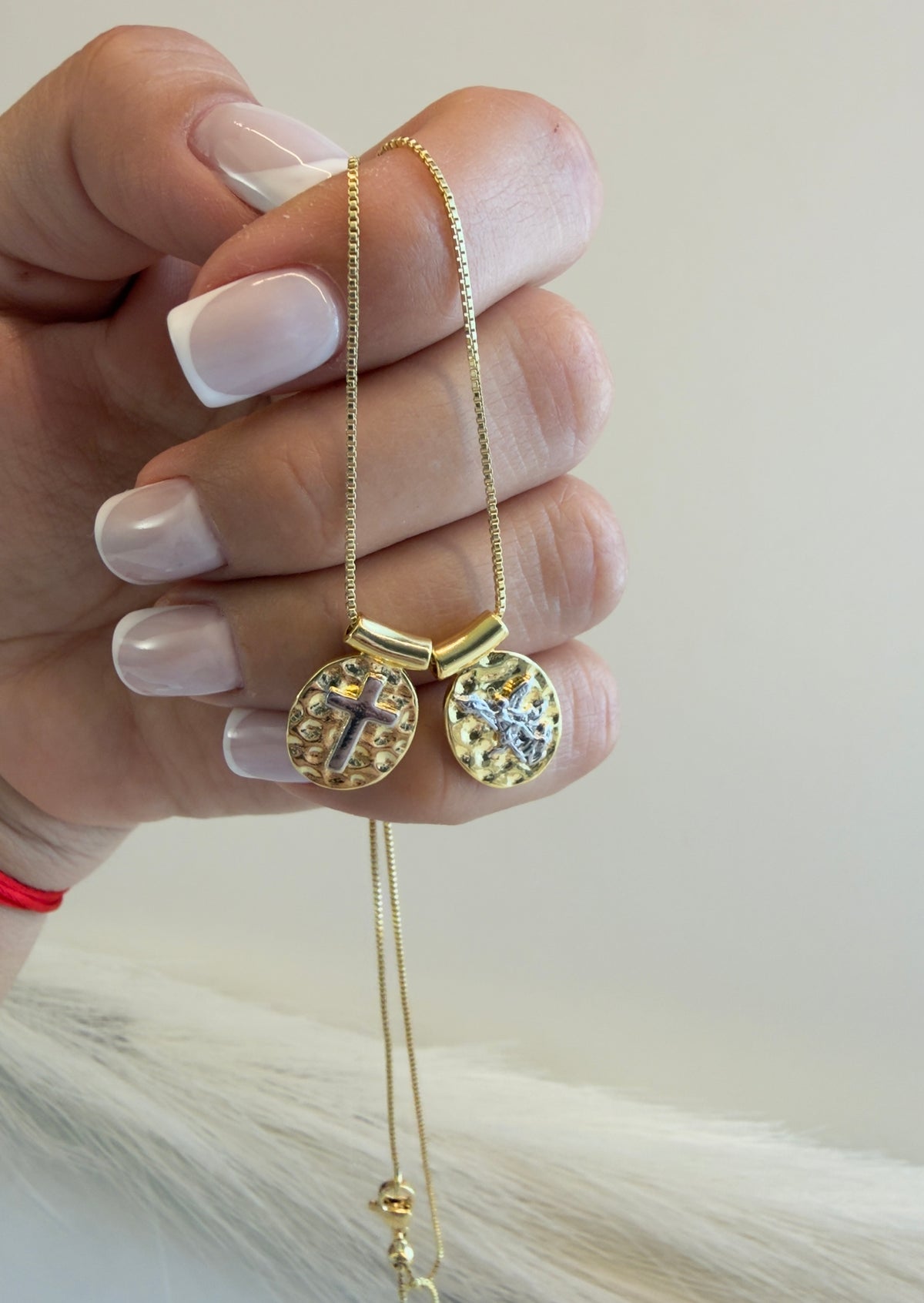 Mi protector Necklace