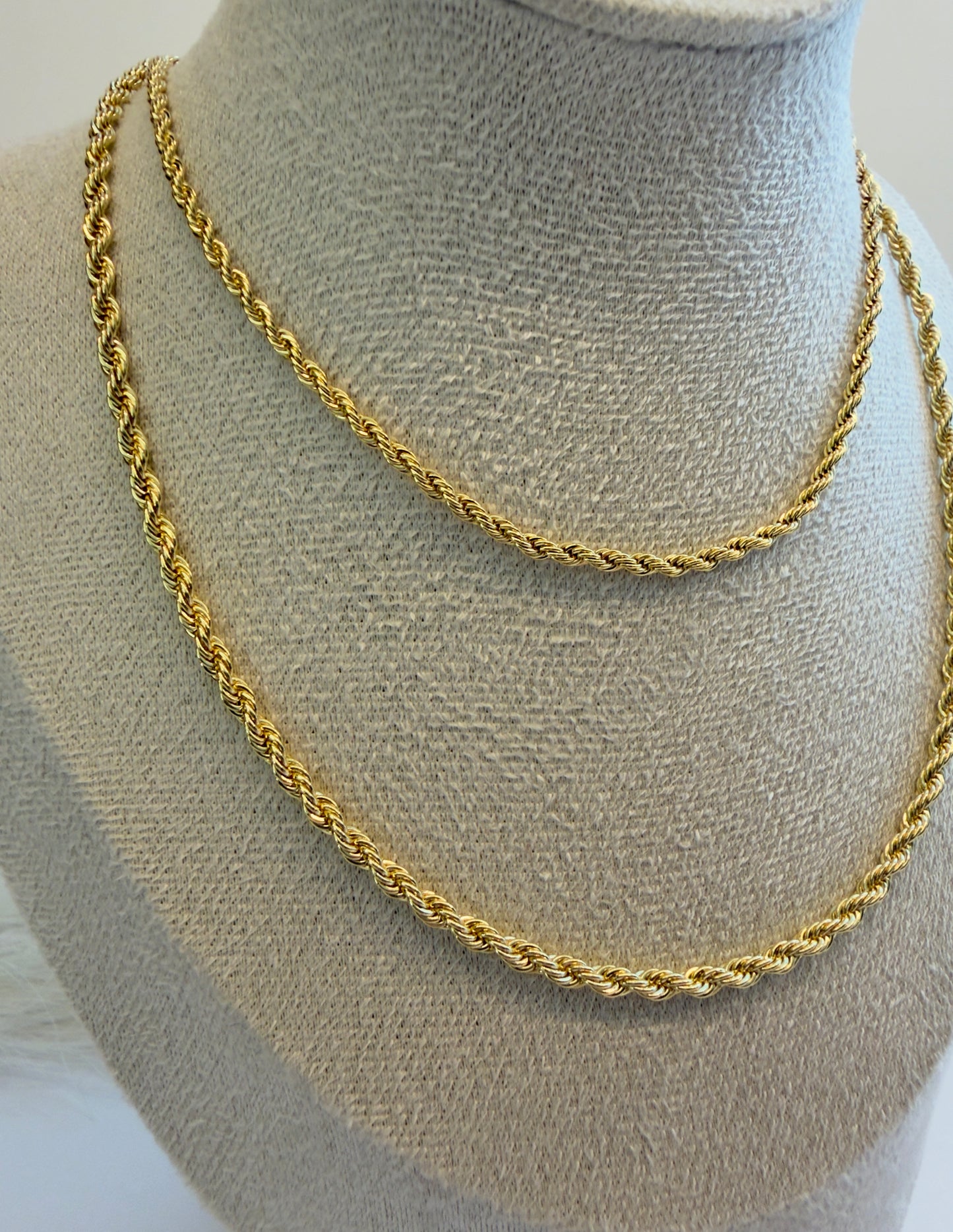 CORD NECKLACE