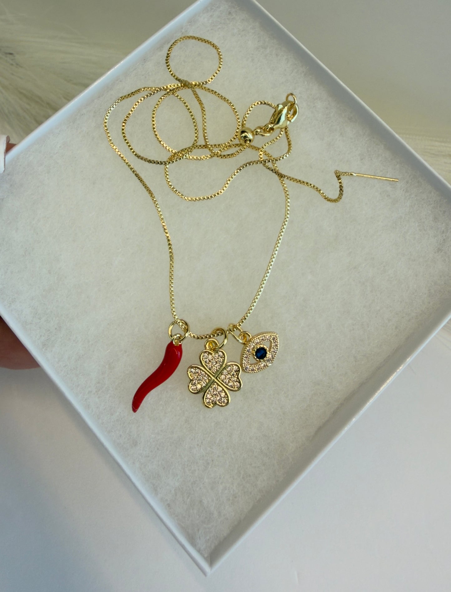 Mi amuleto Necklace