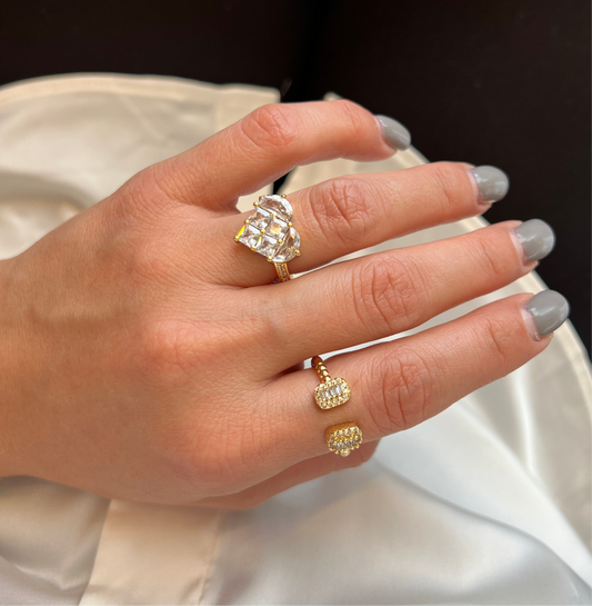 CORA RING