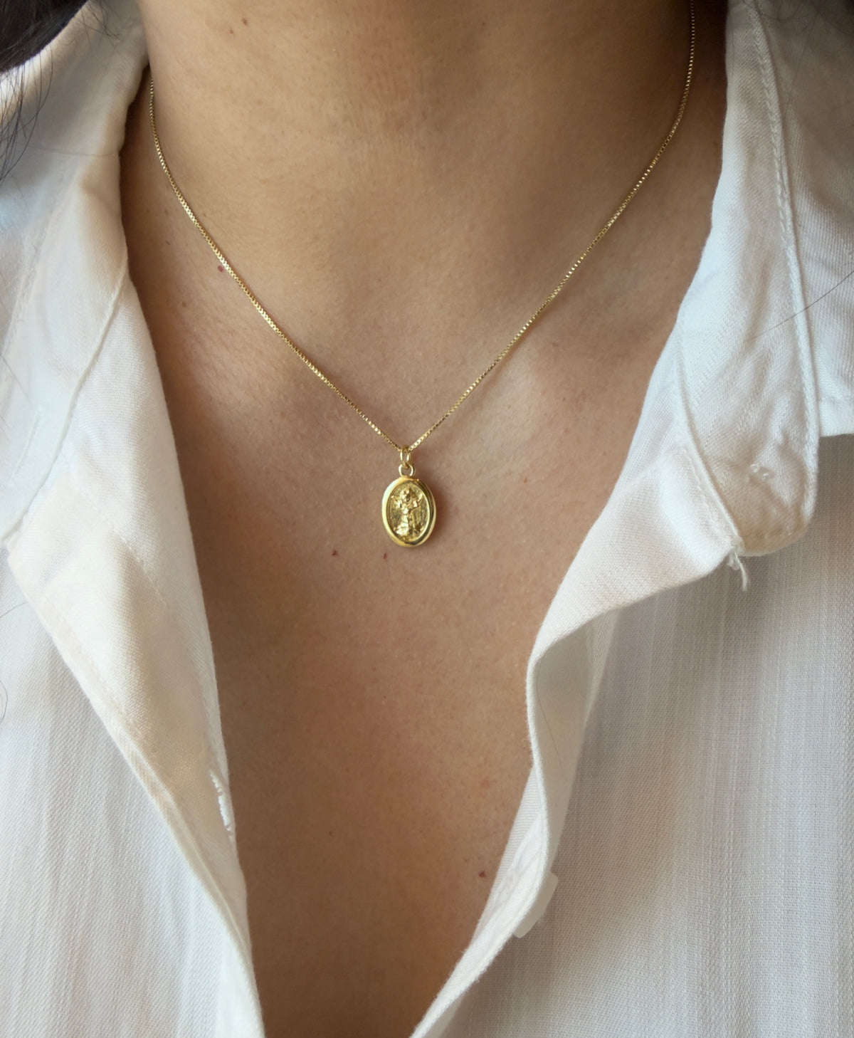 Divino Niño Jesús Necklace
