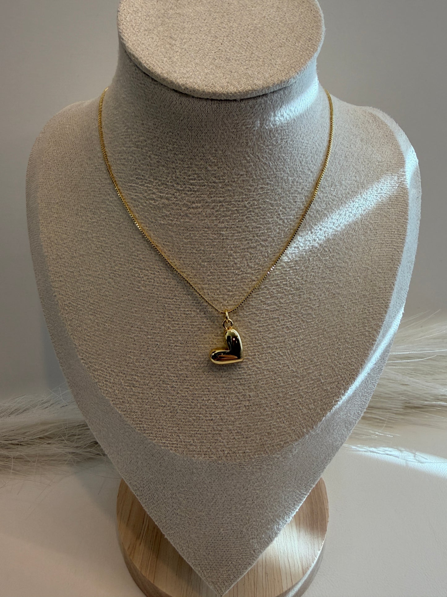 Suspiro Cora Necklace